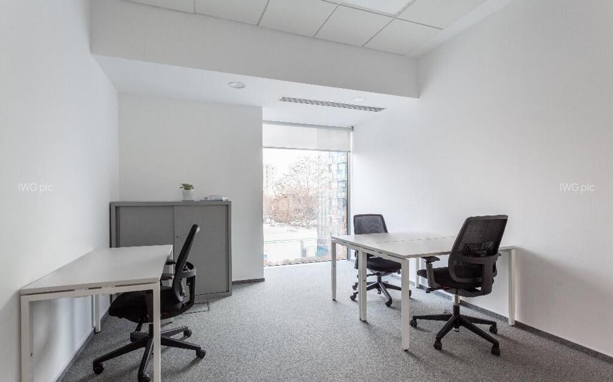 Spa?iu de birou frumos proiectat pentru 5 persoane in Spaces Unirii - 5