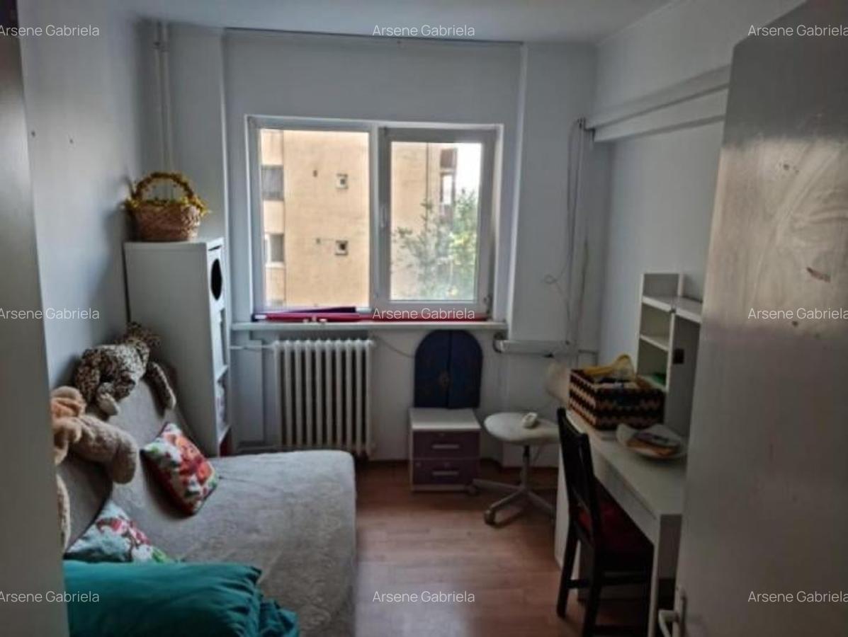 De vanzare apartament 3 camere/ Tei - 4