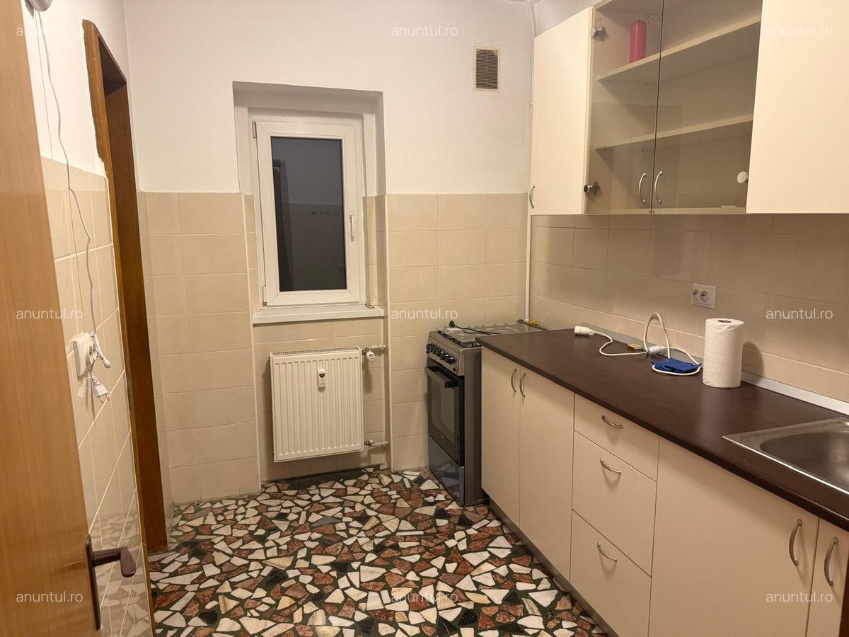 Bucurestii Noi, Pajura - 2