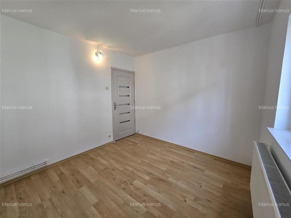 Etaj 2  - Alexandru Parcul Voievozilor , 2 camere , liber - 2