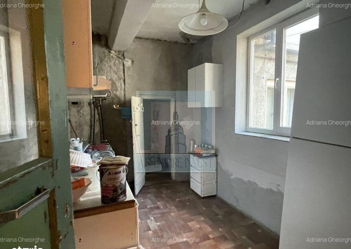 Casa de vanzare- zona Schei - 10