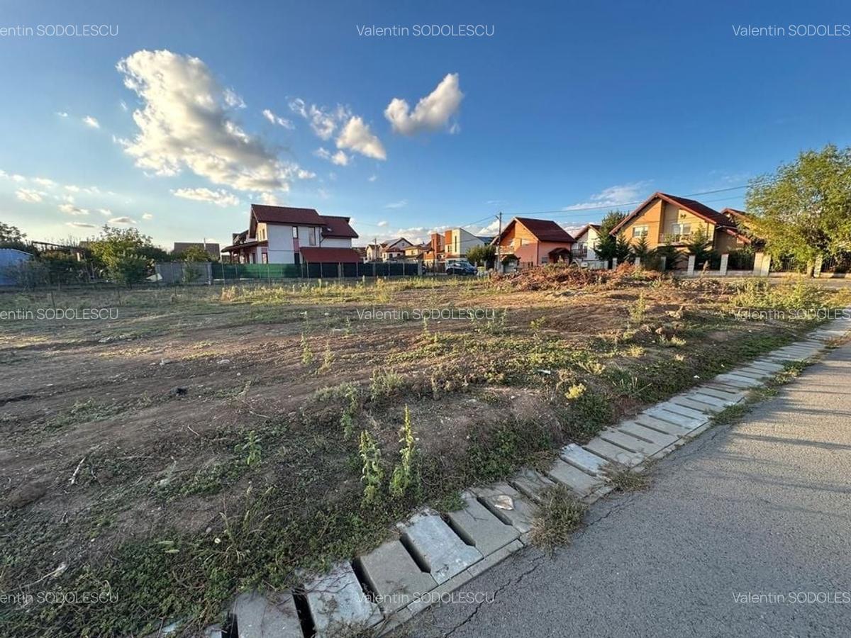 Teren 920 mp cu 2 fronturi - 2