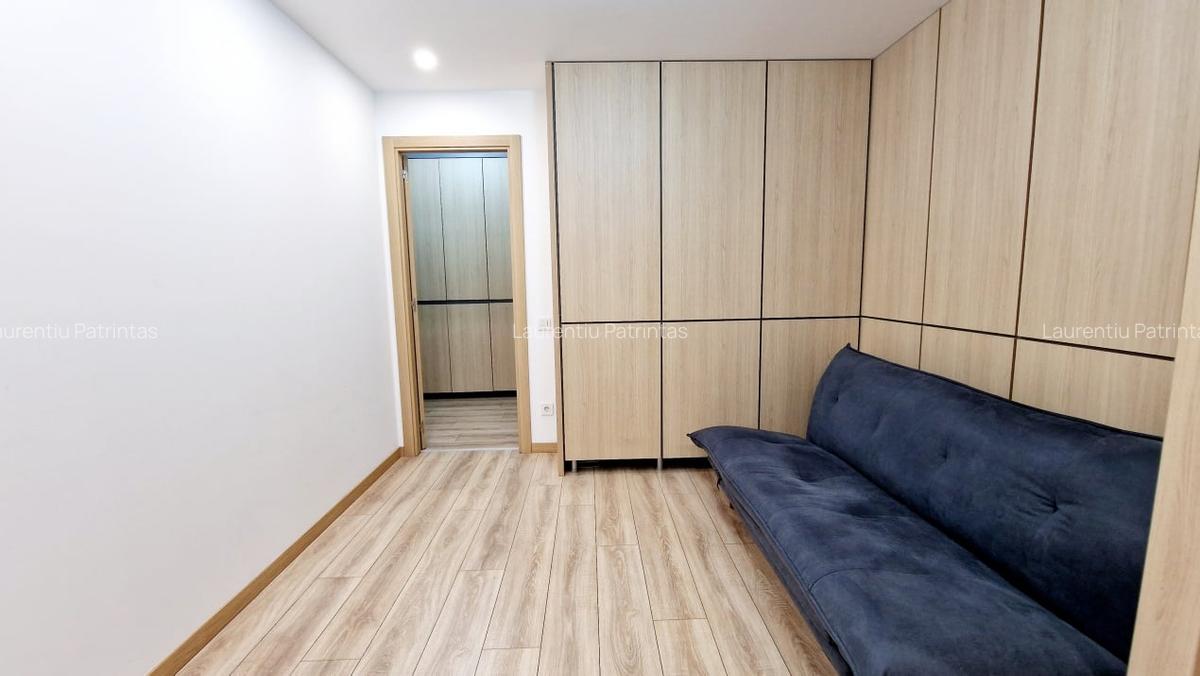 Vanzare Apartament 4 camere 135 MP Boxa Parcare Complex Hercesa  Bld. Basarabia - 15