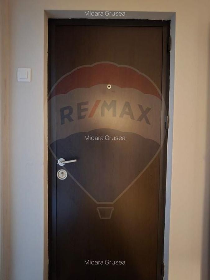 DE INCHIRIAT Apartament 5 camere,-parter, in vila  Kiseleff - 40