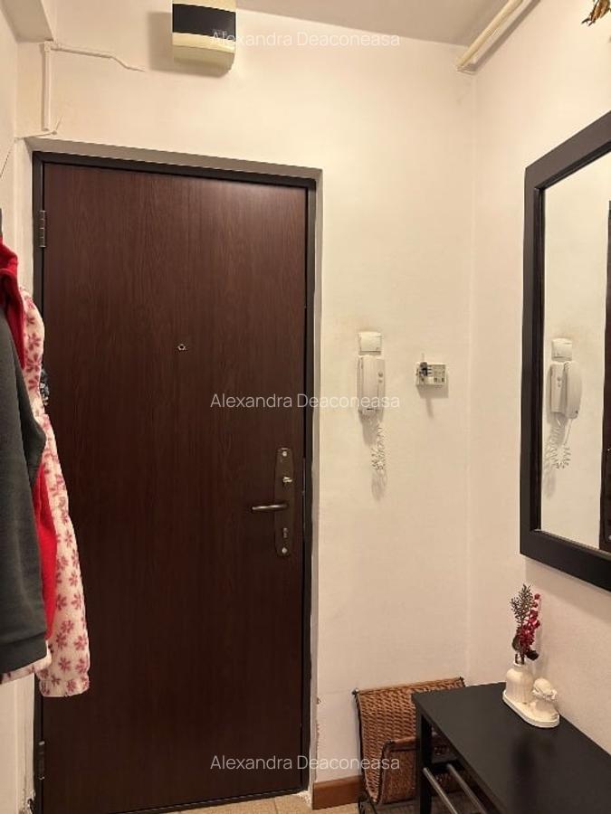 Apartament 50mp, 2 camere, decomandat, vis a vis de Plaza Romania - 1