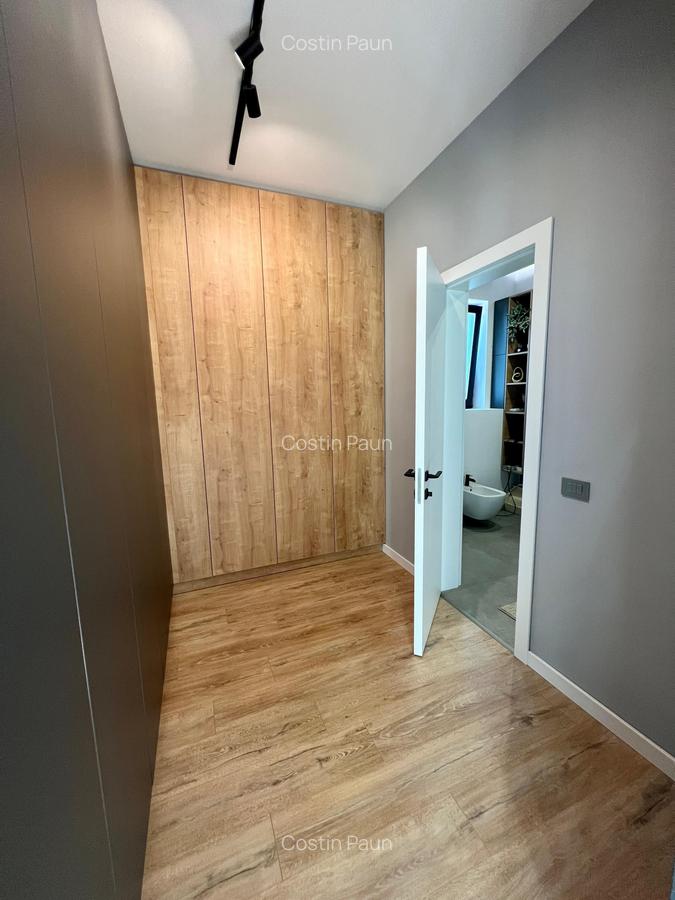 Casa individuala cu 6 camere. Complet mobilata si utilata LUX. Comision 0 - 25