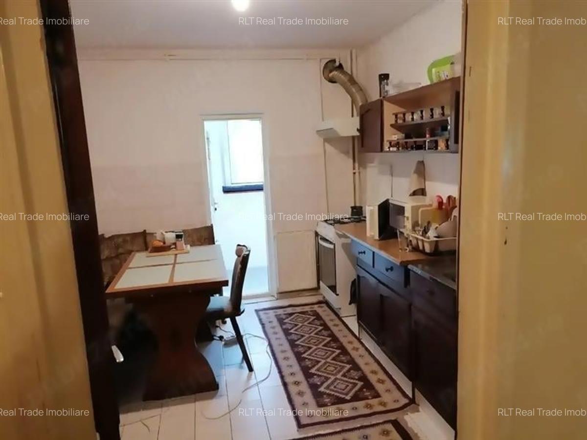 Apartament 4 camere decomandat intrare Racadau Penny - 3