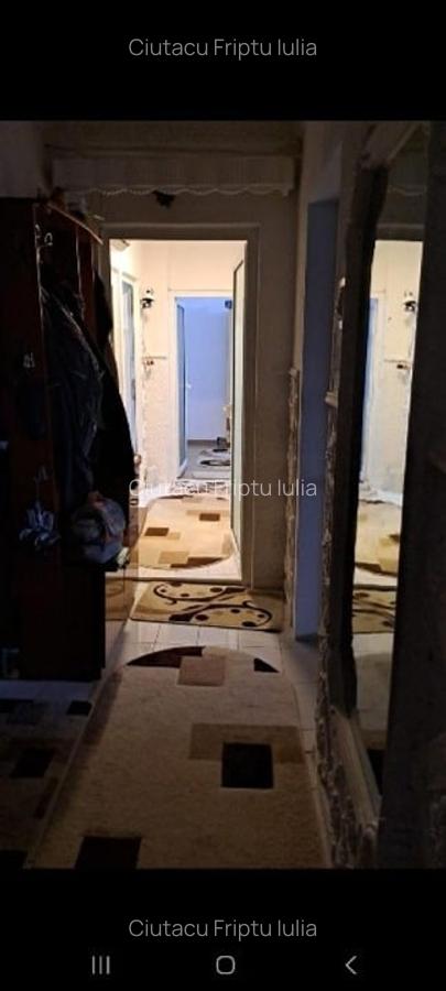 Industriei , Ap.3 cam , et.4 , 76 mp , decomandat , confort 1 - 3