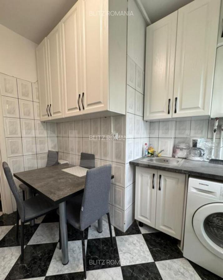 Apartament de vanzare, cu 2 camere, 54 mp, zona Margeanului - 1