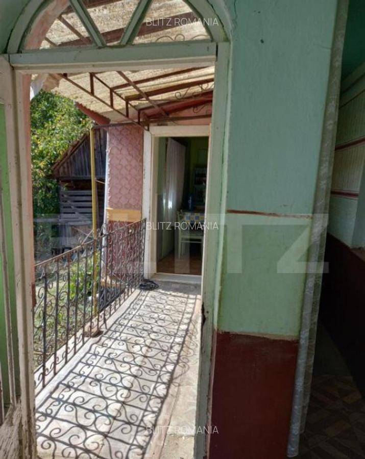 Casa rustica cu 3 camere, 79 mp, teren generos in Satul P - 2