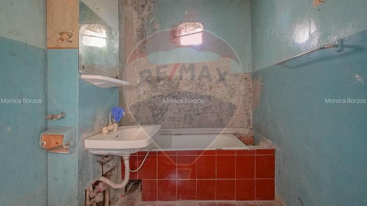 Apartament cu 2 camere de vanzare de renovat,  Bartolomeu - 9