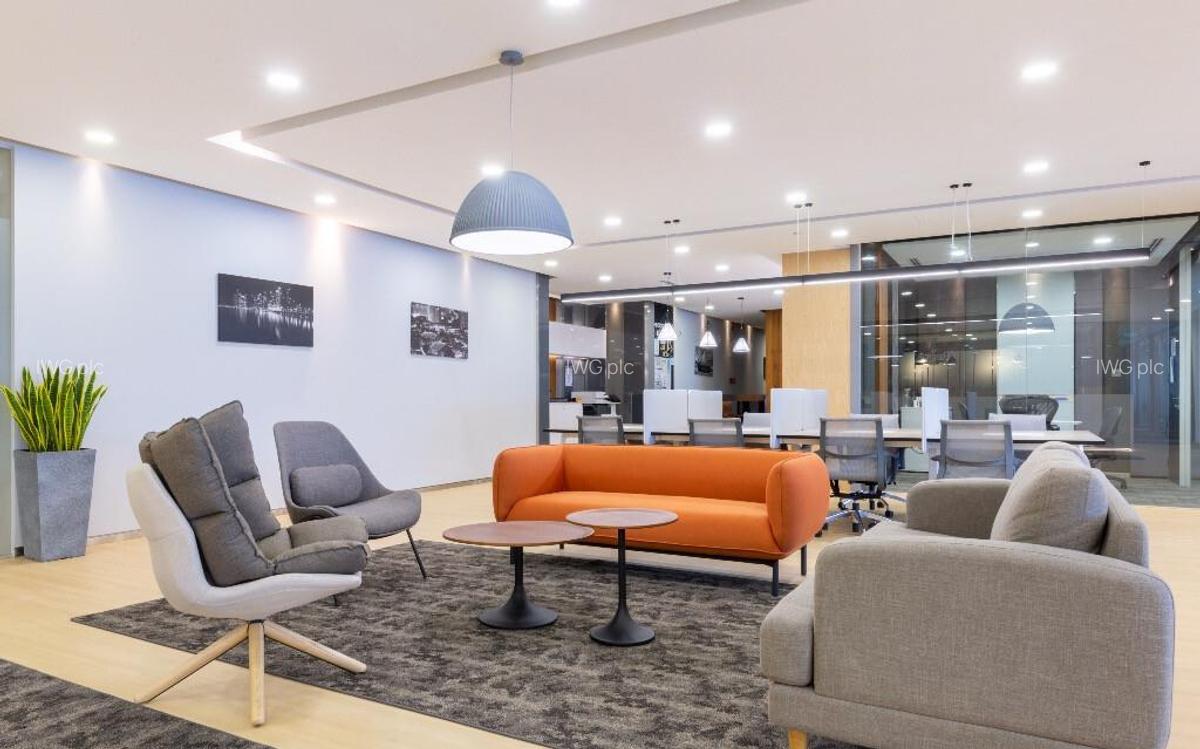 Spa?iu de birou privat pentru 4 persoane in Regus City Centre - 2