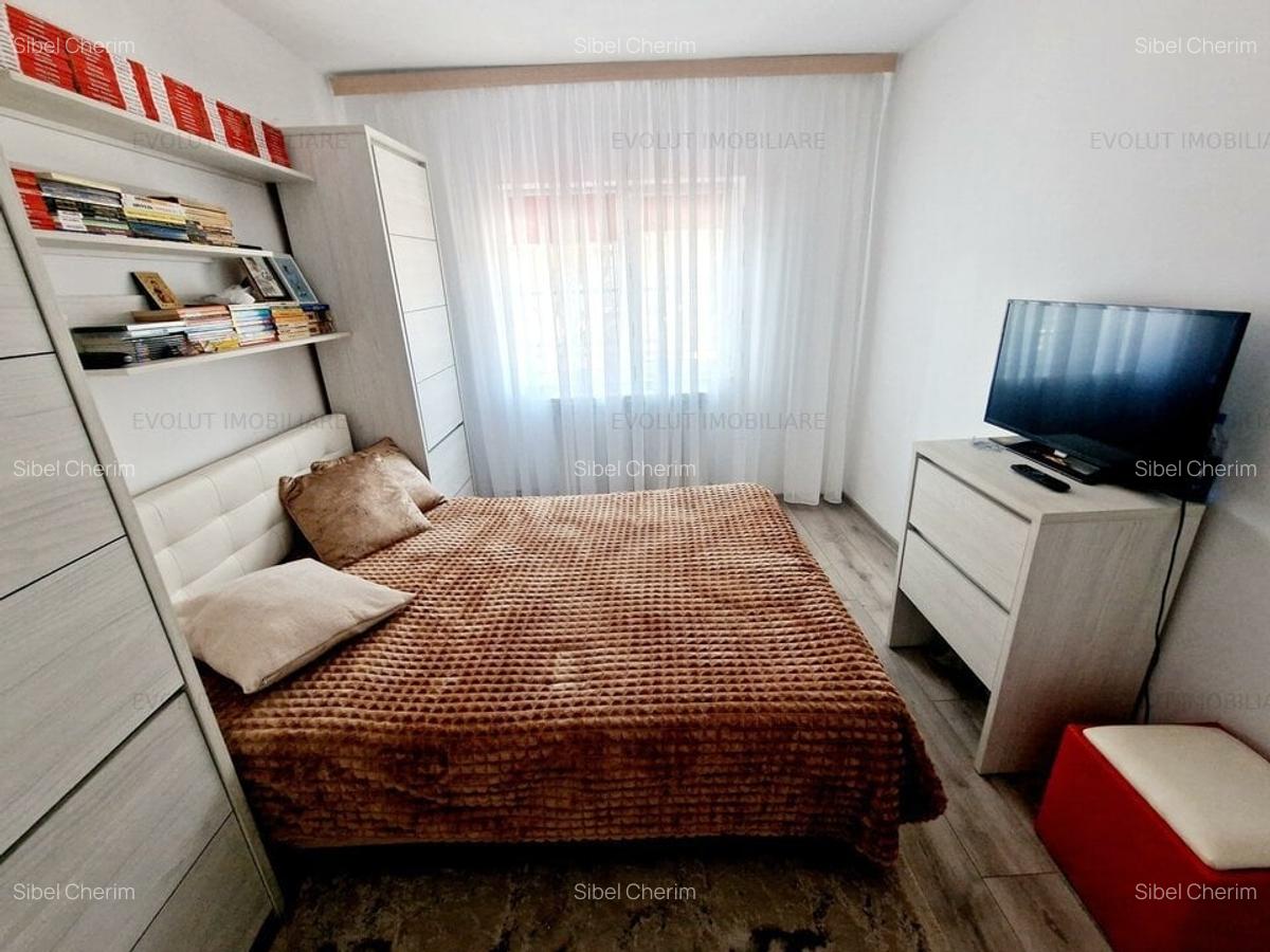 Apartament 3 camere de vanzare decomandat Inel 2 - 7