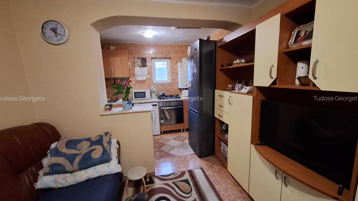 KM 5 - casa 4 cam + teren 686 mp (constructie renovabila) - 16