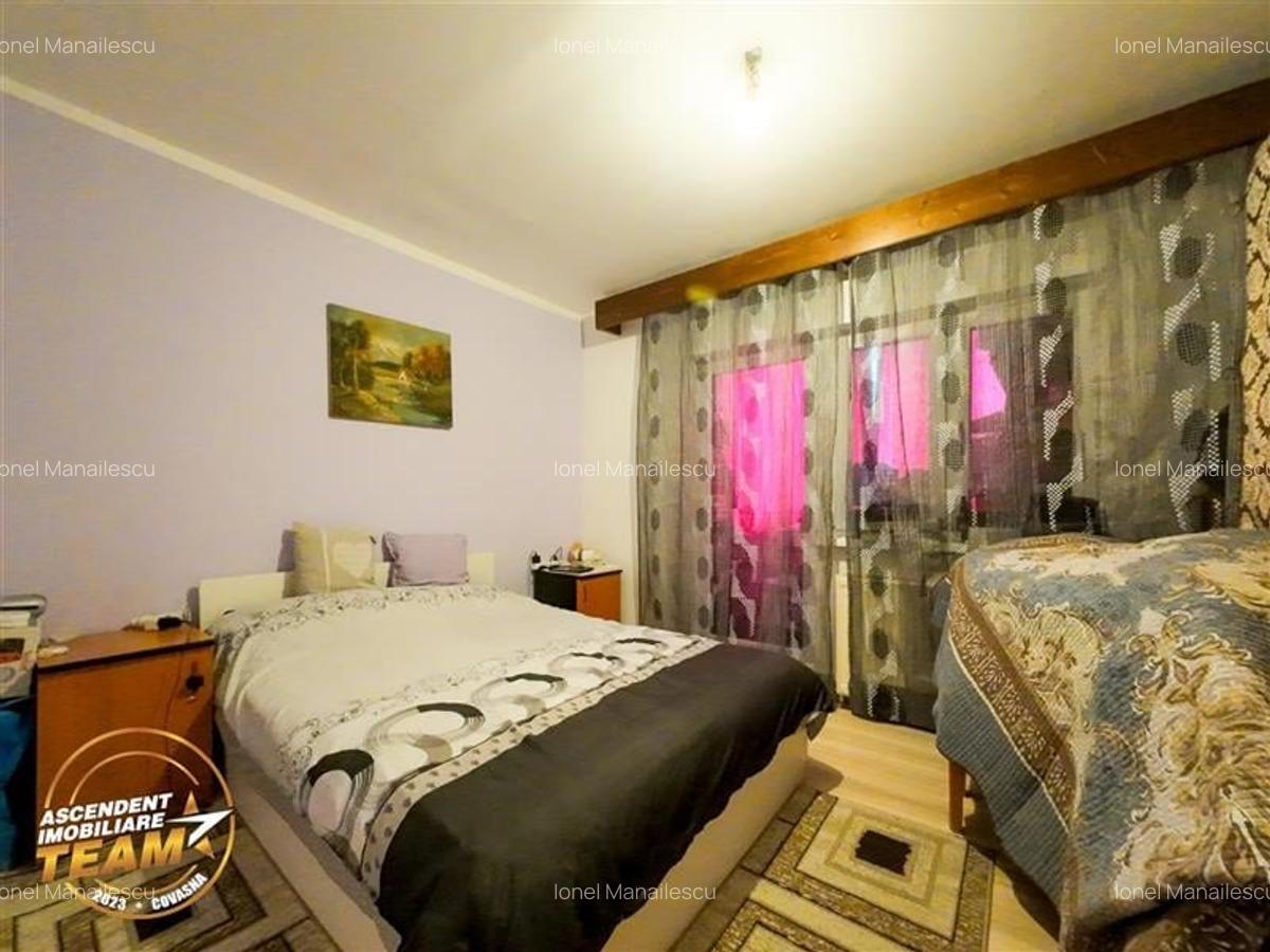 LIVE!Decomandat,pe 4camere,zonare linistita,compozitie frumoasa,facilitati, Leni - 5