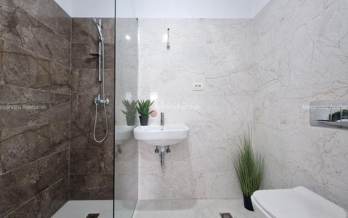 Apartament cu 2 camere decomandat în Răcădău - 3