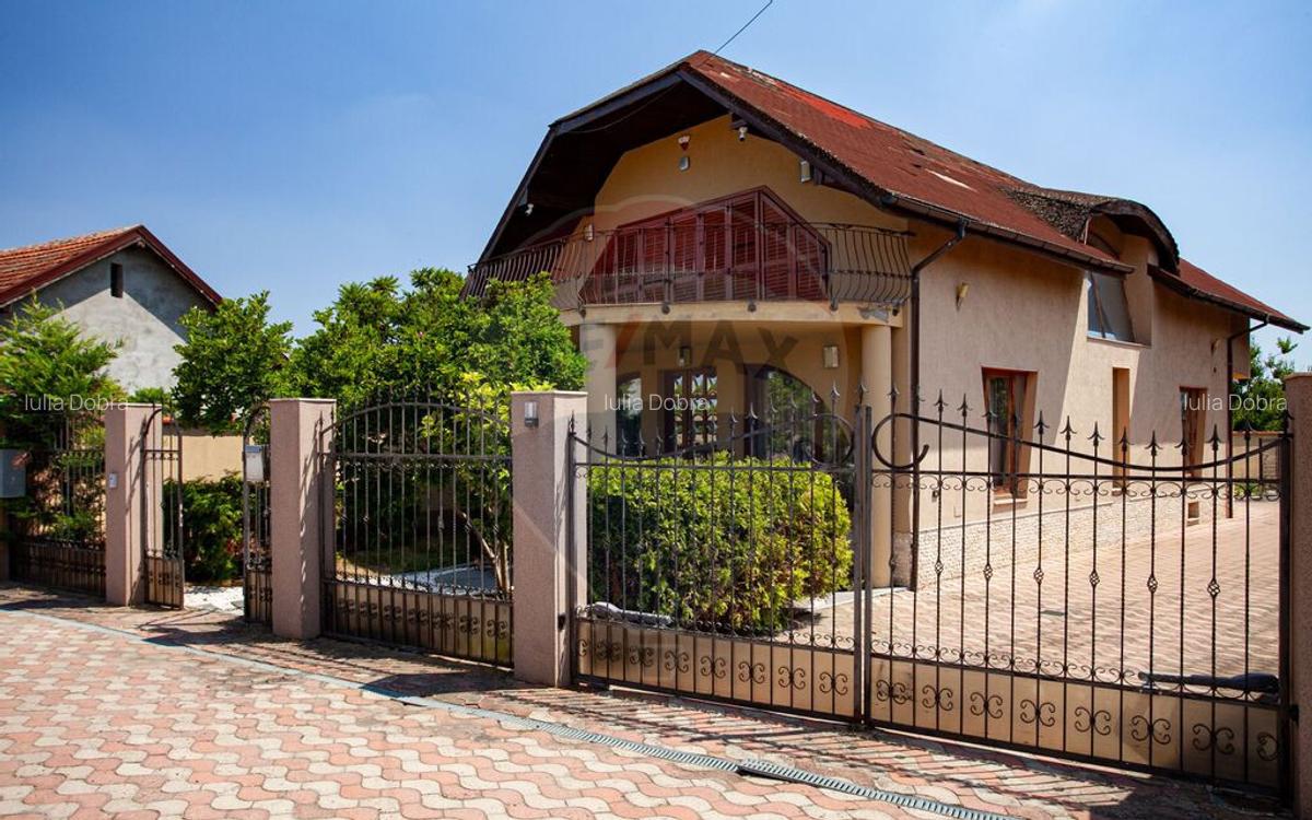Casa moderna ?i spa?ioasa cu piscina,sauna ?i sal... - 2