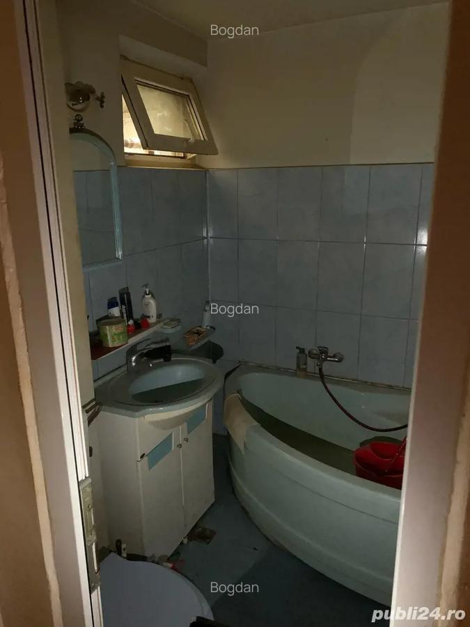 Apartament 3 Camere Decomandat - 2