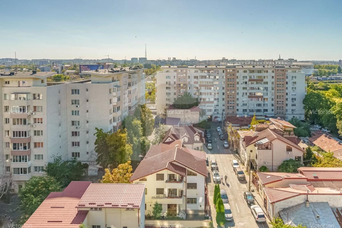 Turda - Col Ștefan Stoika, 4 camere, decomandat, '91 mp, 2 gr sanit, bloc 1983 - 2