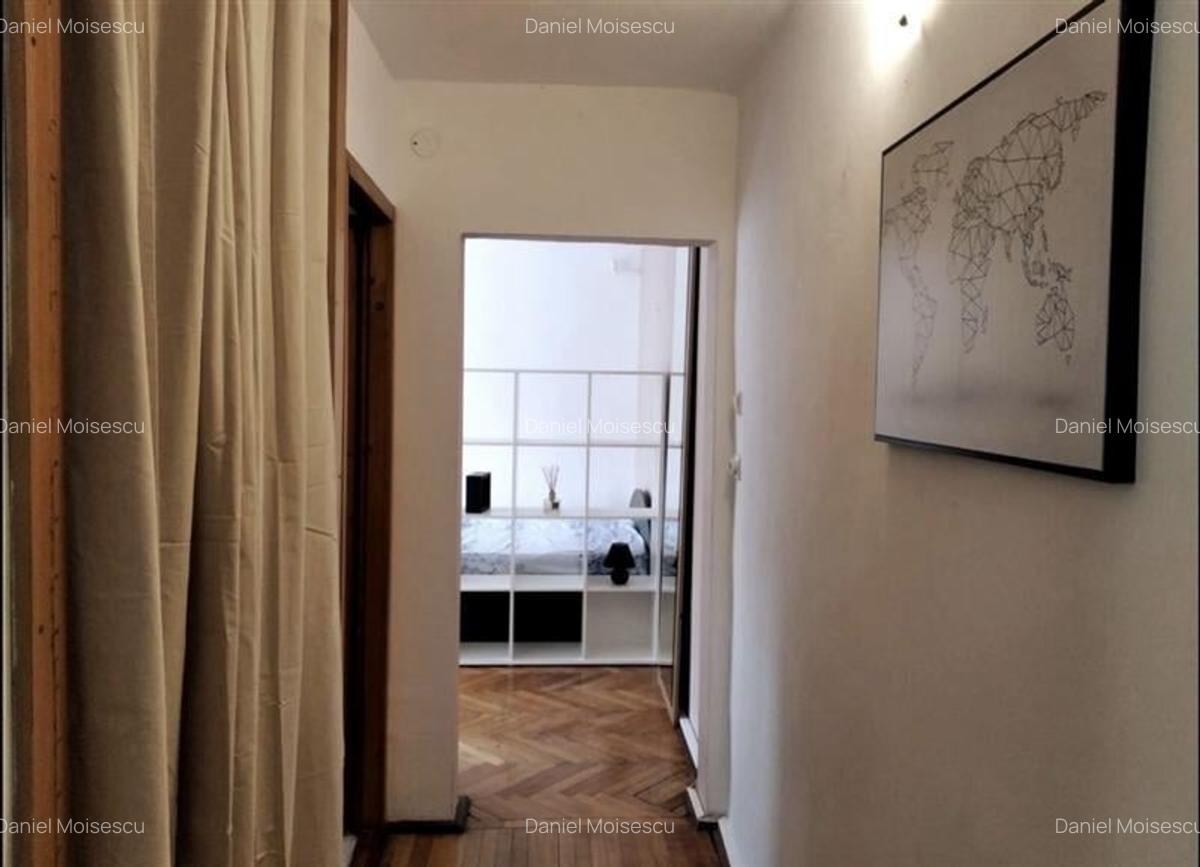 Decomandat, mobilat si utilat in Complexul Studentesc - 5