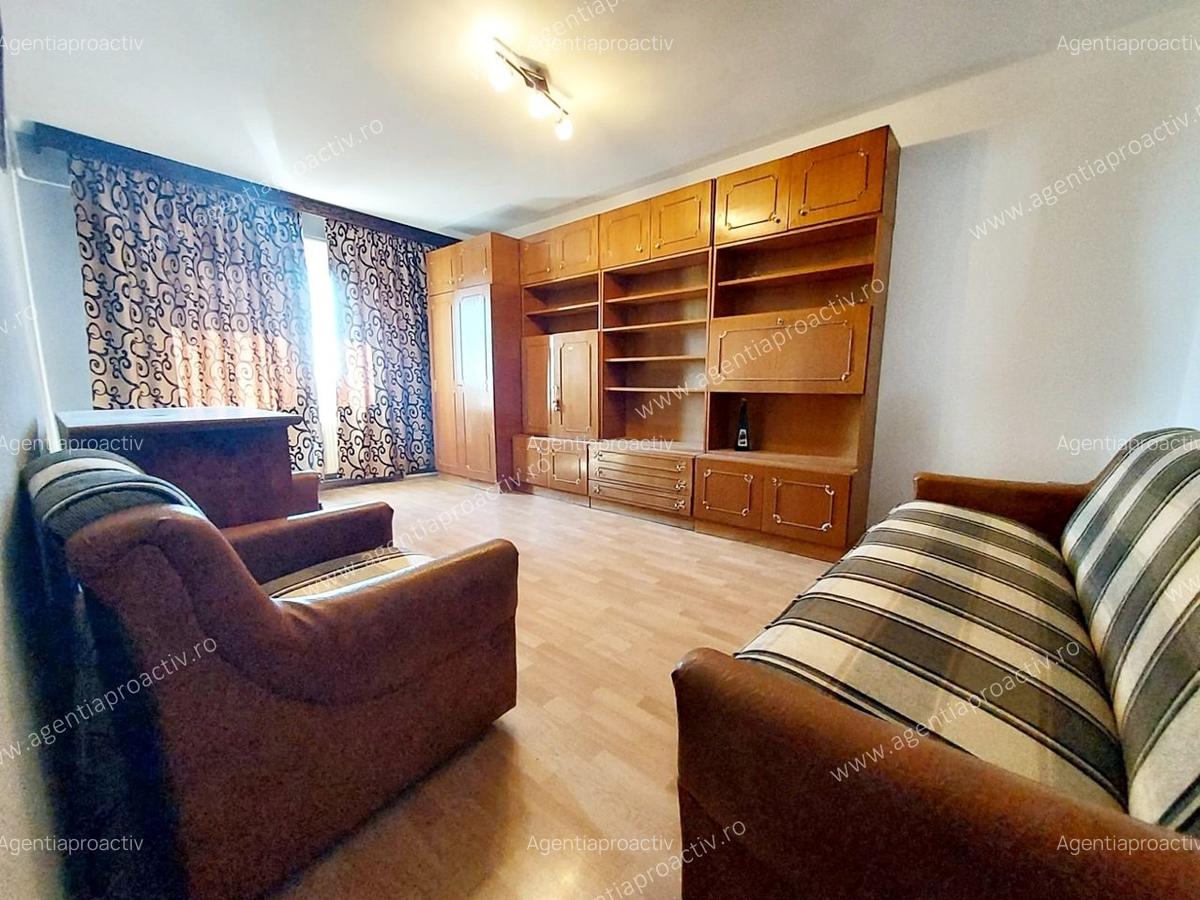 Apartament 2 camere decomandat Micro 21 cu Vedere deosebita către Dunăre - 2