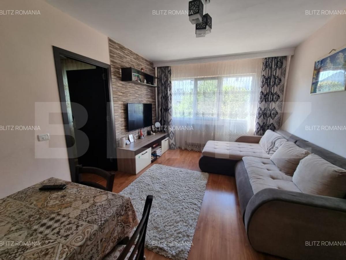 Apartament 3 Camere, 67 mp, Semidecomandat, zona Podu Ros - 2