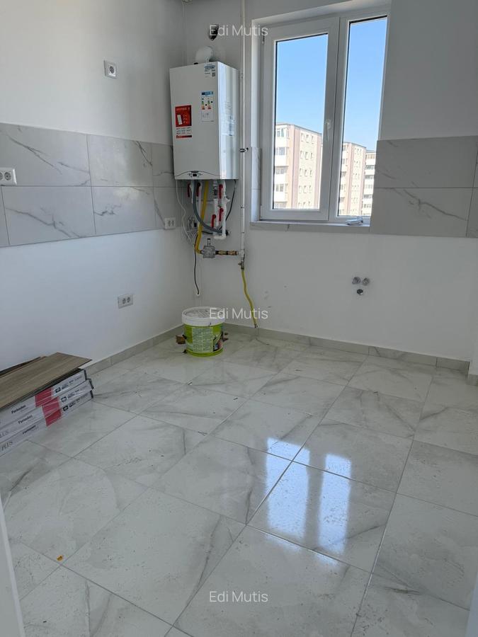 Apartament cu 2 camere decomandat în Apărătorii Patriei - 4