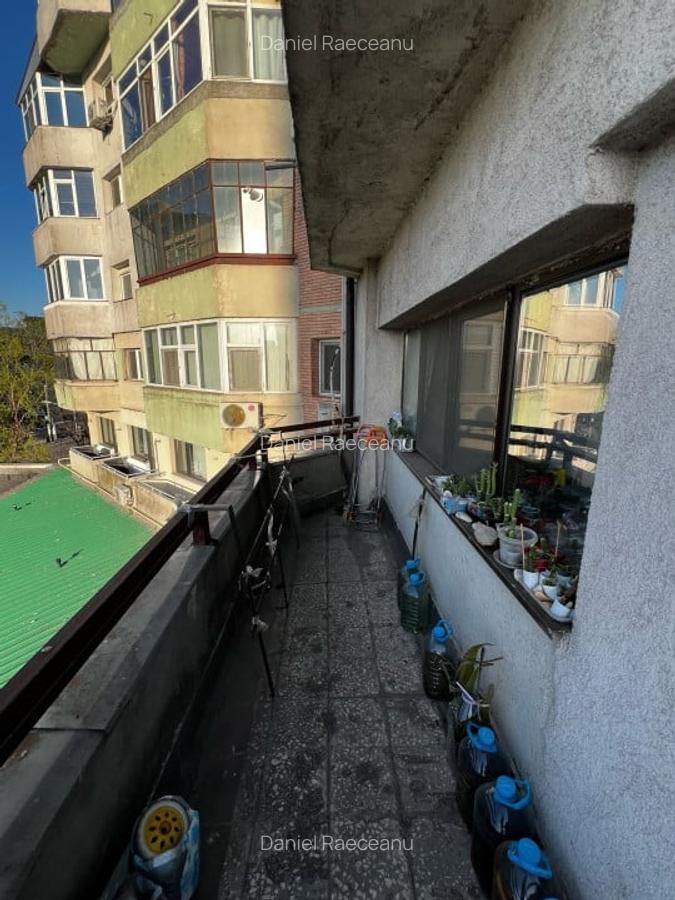 Apartament cu 5 camere decomandat în Casa de Cultură - 18