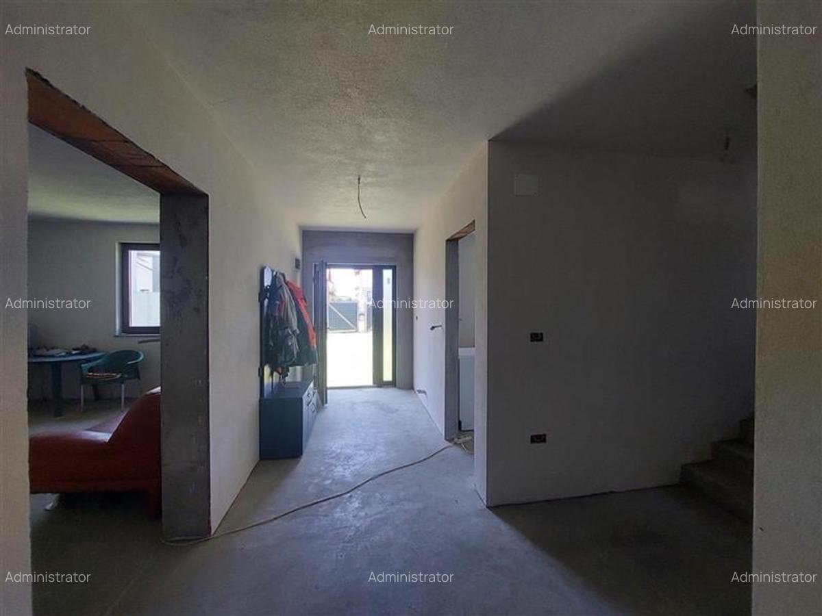 PRET REDUS!!! Casa parter cu pod mansardabil in Livada - 3