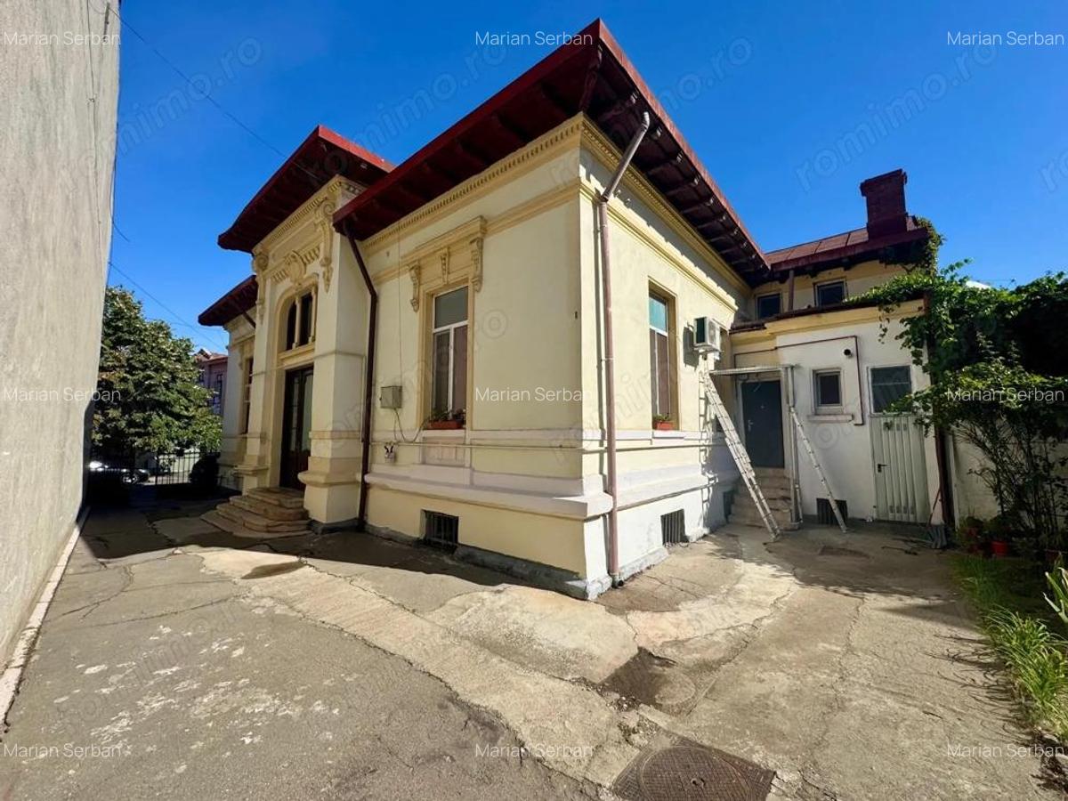 VILA BOIEREASCA ULTRACENTRALA, CURTE MARE - Piata Gemeni / Bd Dacia - 1