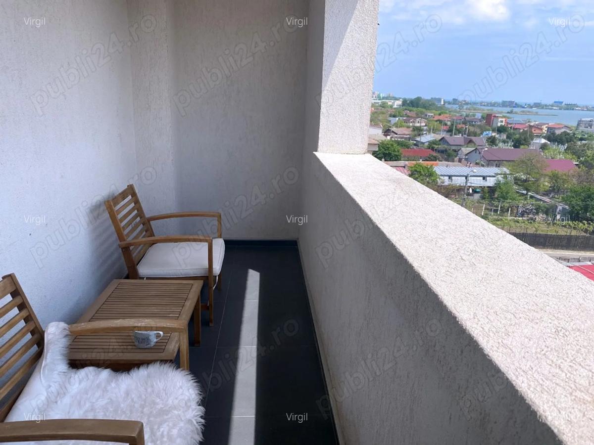 Apartament spatios de vanzare 3 camere Palazu Mare - 9