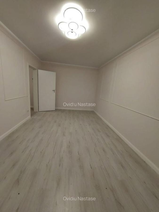 Apartament cu 2 camere decomandat în Apărătorii Patriei - 9