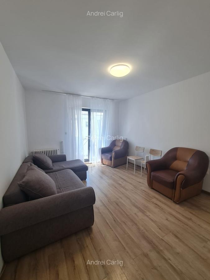 Apartament 3 camere, renovat, prima inchiriere - 2