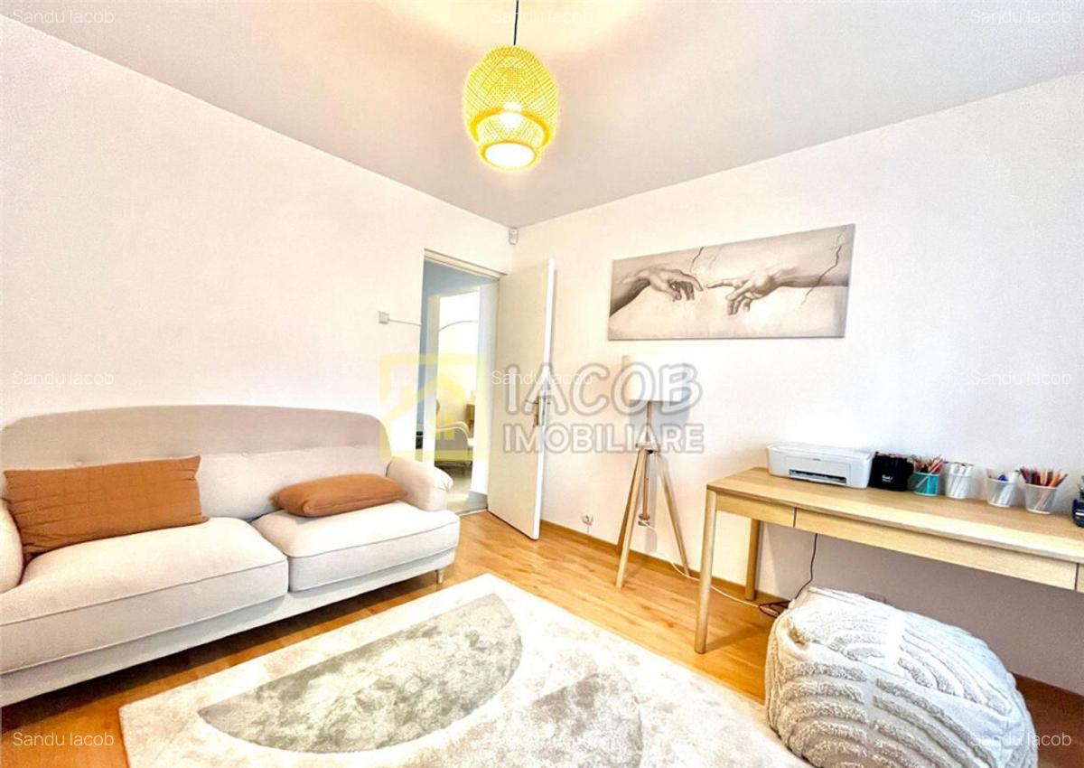 Spatiu birouri, zona Ana Ipatescu - Bistrita Lac, str. 1 Mai - 7