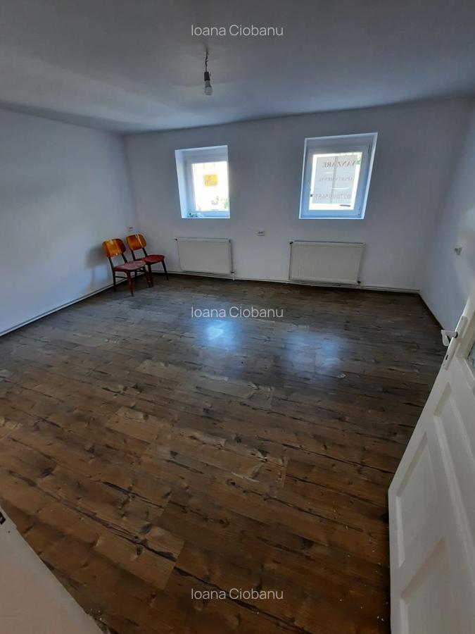 Vand apartament cu 3 camere la casa, Centrul Civic, Liceul Mesota - 2