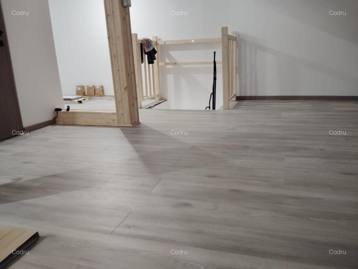 Vand garsoniera cu mansarda in San Petru - 5