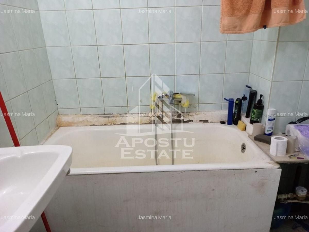 Apartament cu 3 camere in zona Sagului, etaj intermediar - 5