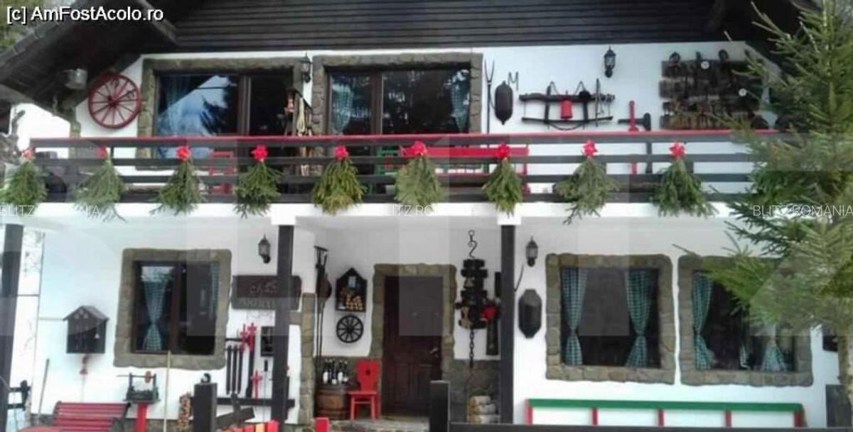 Casa de 6 camere, 320 mp, teren 700 mp, zona Bran - 14