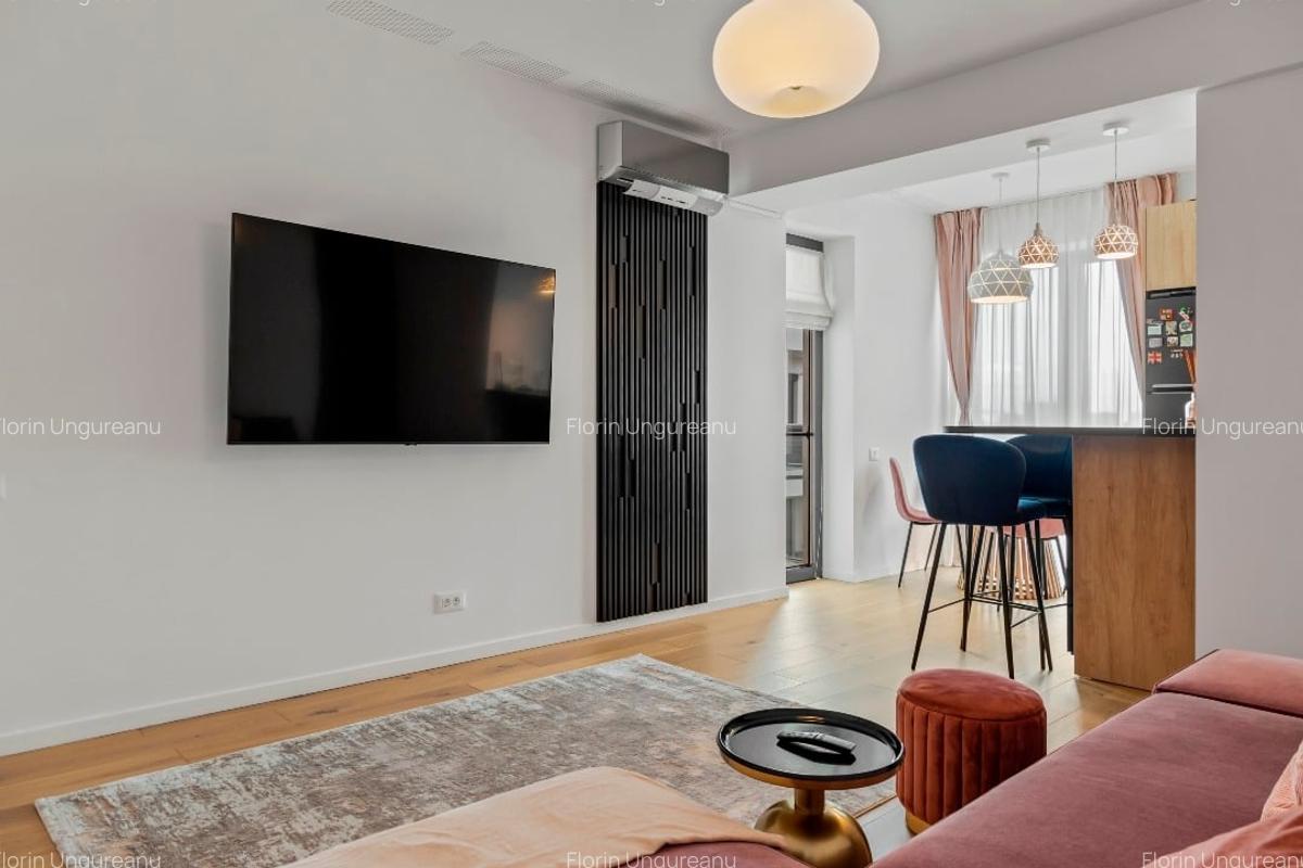 Apartament cu 3 camere decomandat în Băneasa - 1