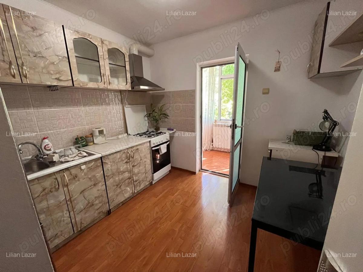 Inchiriez apartament 2 camere - 3 Inchiriez apartament 2 camere - 3