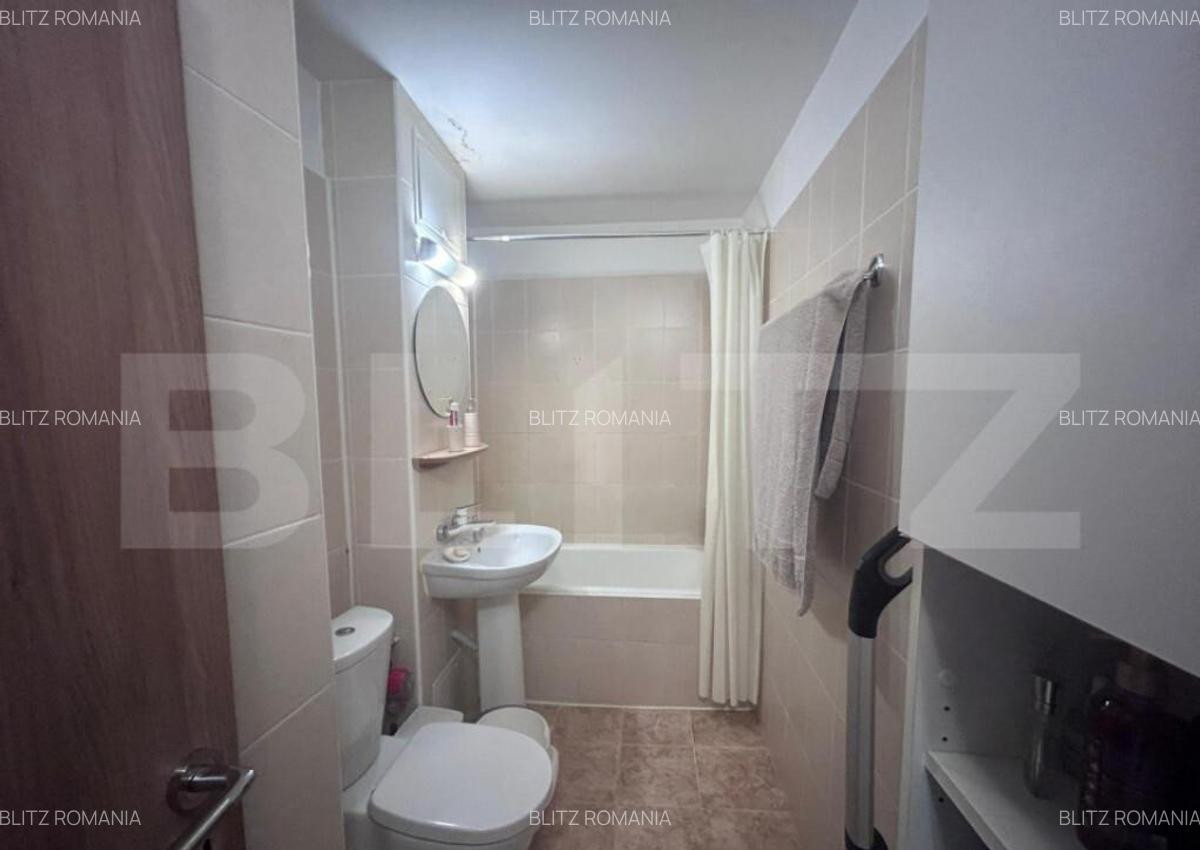 Apartament cu 3 camere, 2 bai , zona Nanterre - 13