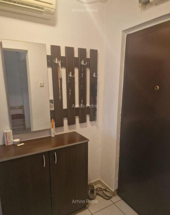 Apartament 3 camere, decomandat , etajul 1/10 - 5
