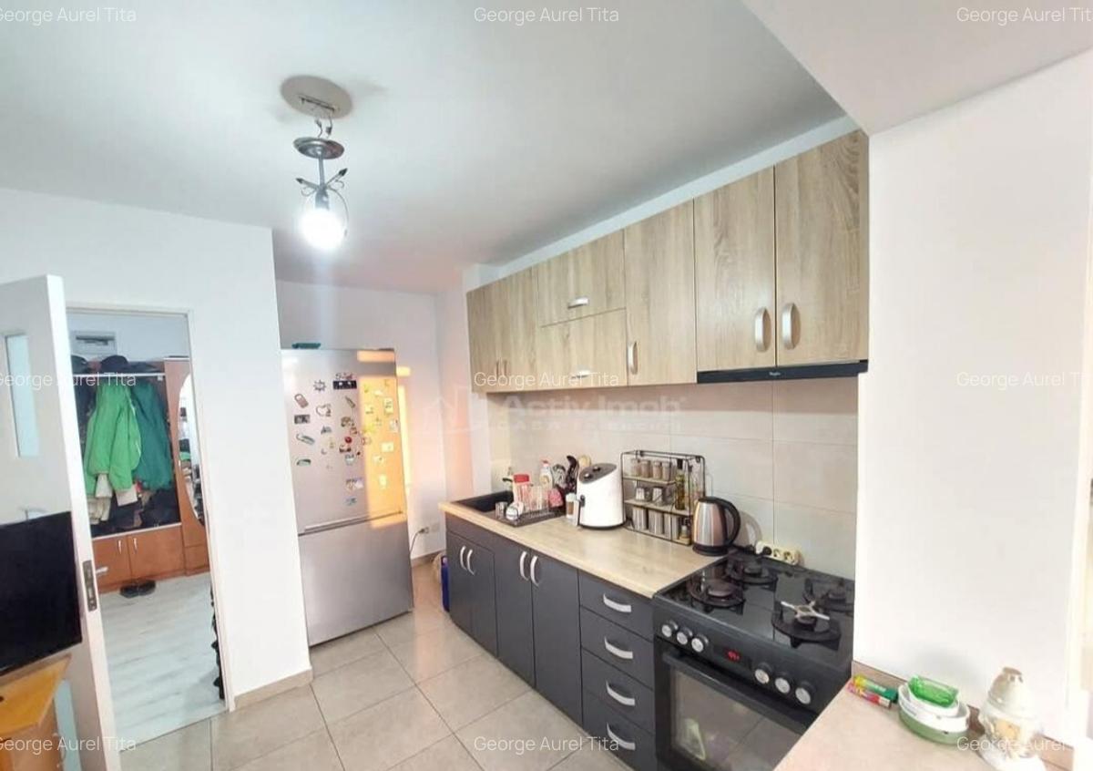 3 camere, decomandat, 65 mp UTILI, etaj 4, Piata Dorobanti I - 7 3 camere, decomandat, 65 mp UTILI, etaj 4, Piata Dorobanti I - 7