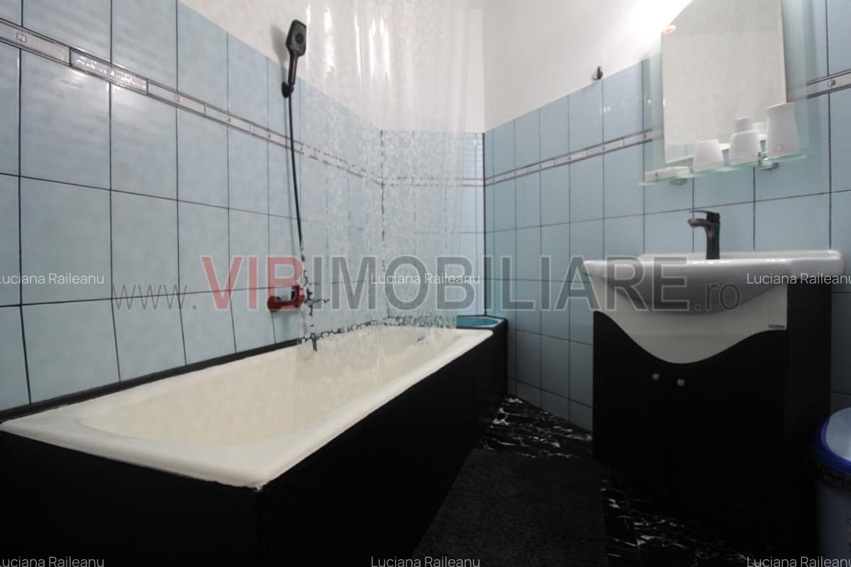 Piata Alba Iulia - Rond Alba Iulia - 70 mp - vedere integral pe fata - 13