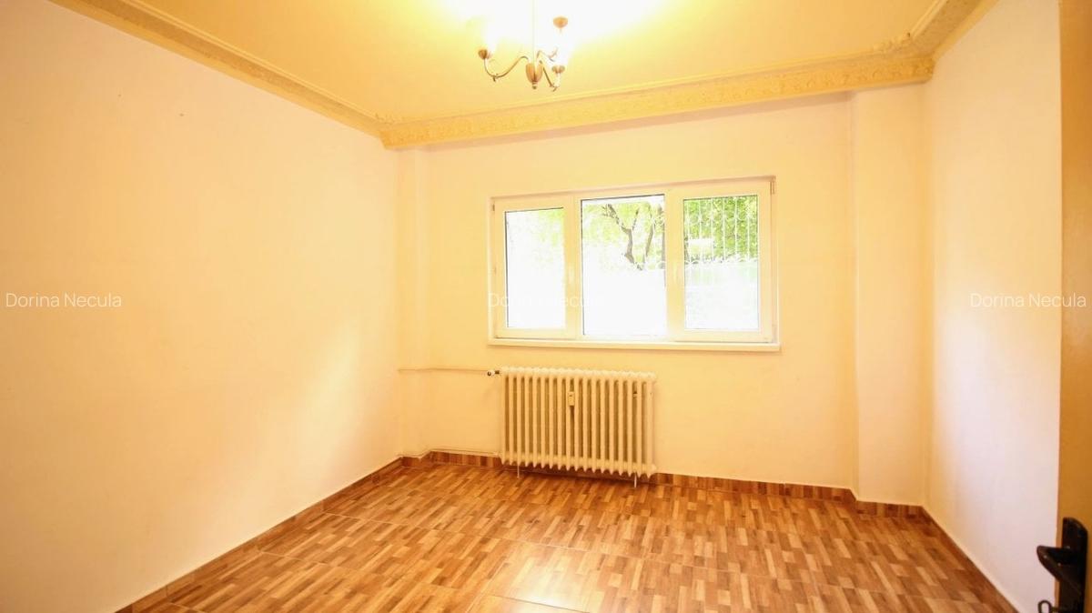 Turda - Parcul Regina Maria, 2 camere, decomandat, parter cu balcon, bloc 1982 - 3