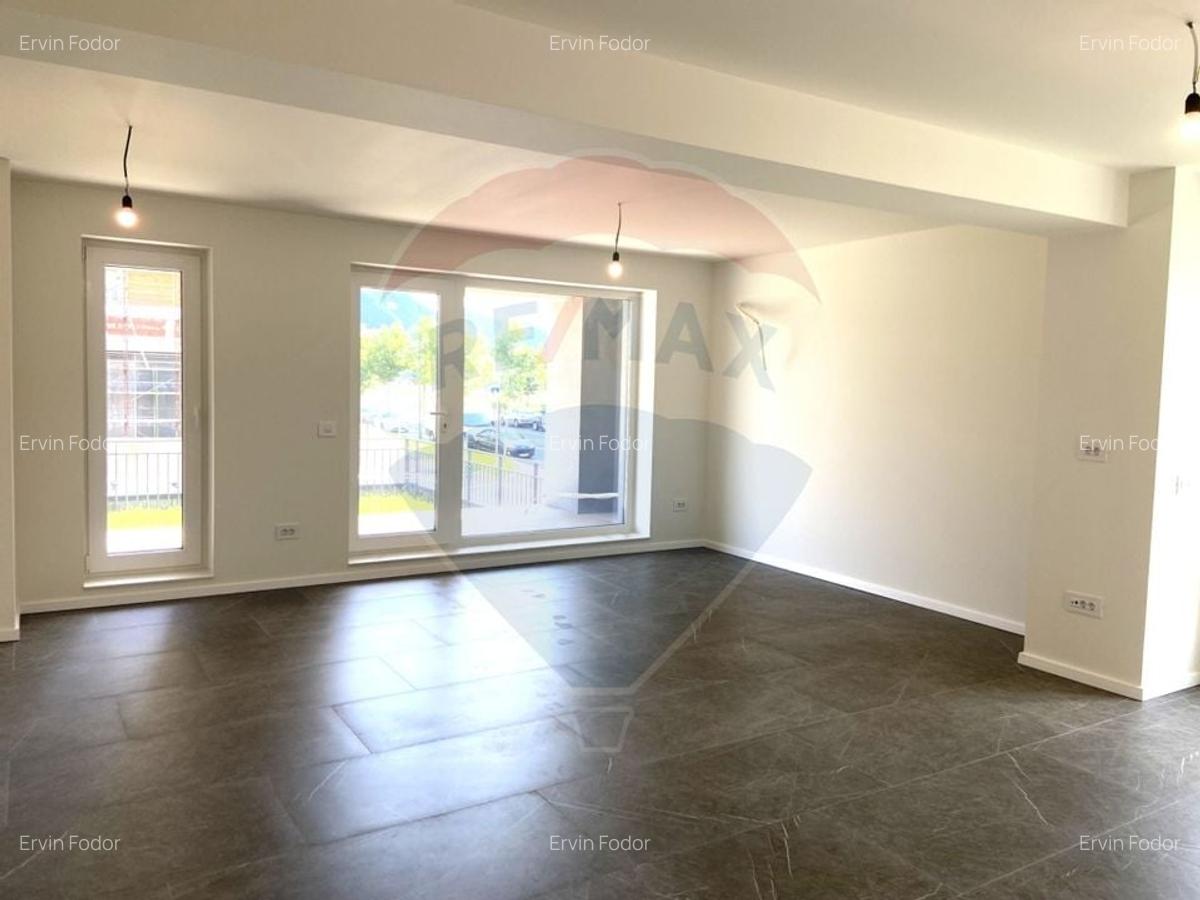 Spatiu comercial inchiriere in Brasov, cartier Coresi 66mp - 2