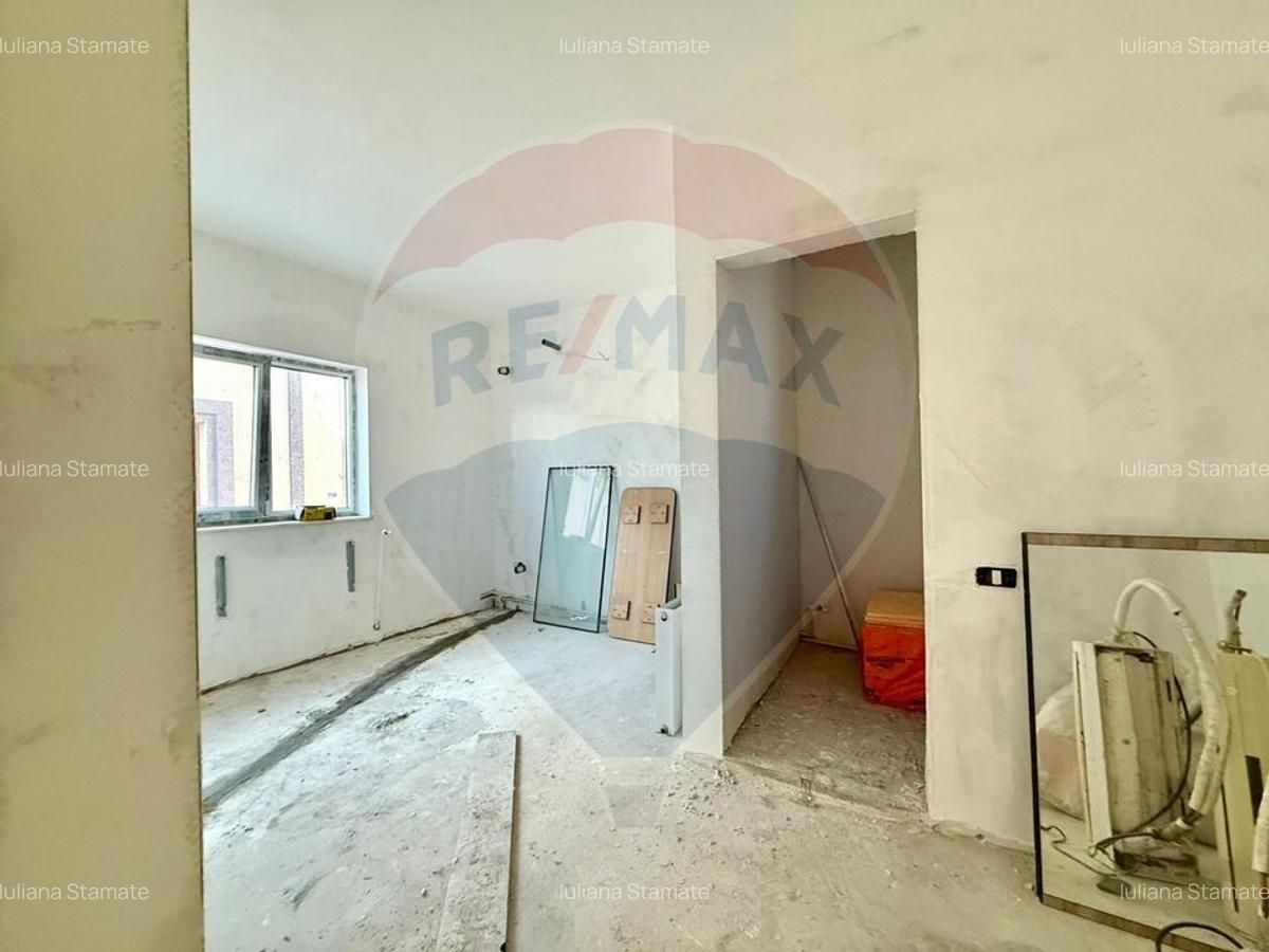 Casa de vanzare in Eforie Nord teren proprietate 300 mp - 8