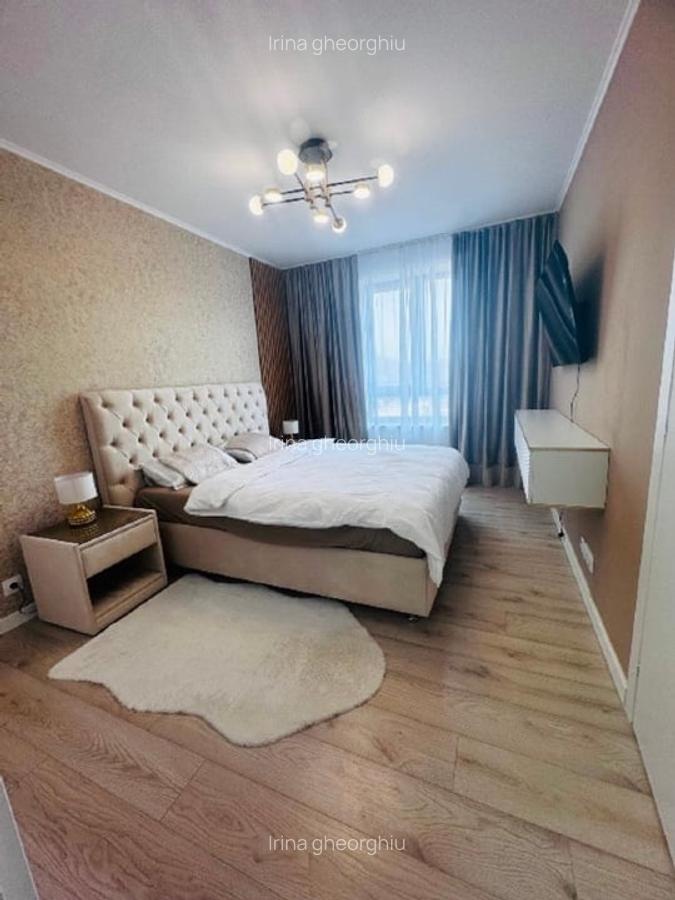 Apartament cu 3 camere decomandat în Băneasa - 9