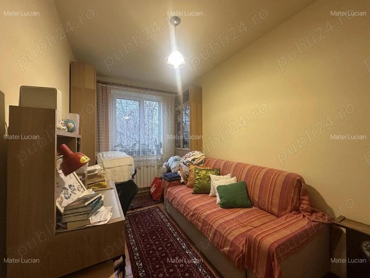 Agentia imobiliara VIGAFON vinde apartament 3 camere Democratiei - 5