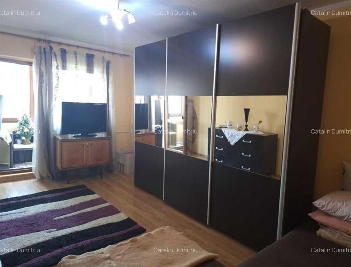 Apartament cu 2 camere decomandat în Ștefan cel Mare - 1